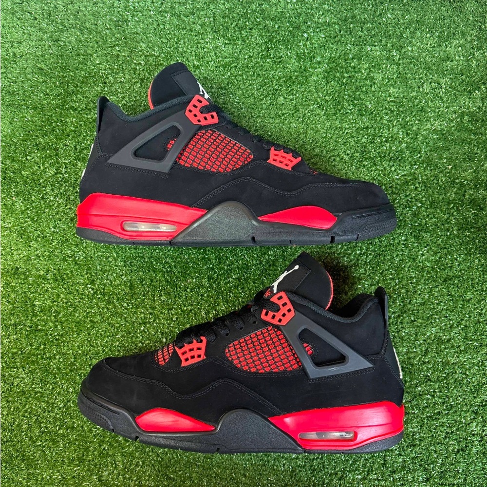 Air Jordan 4 Red Thunder